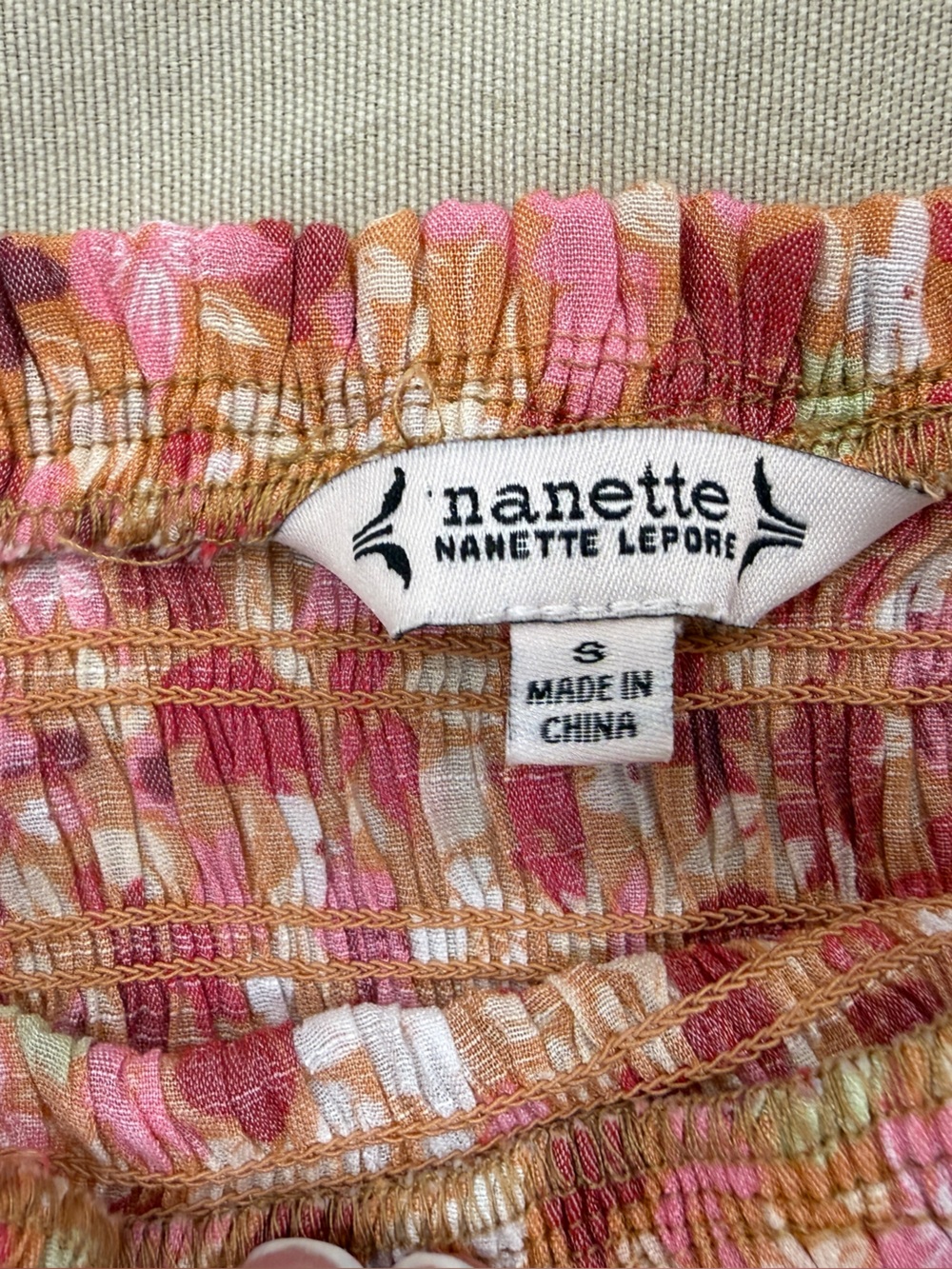 EUC Nanette Lepore Smocked Pink Floral Top with Puff Sleeves - Picture 2 of 3
